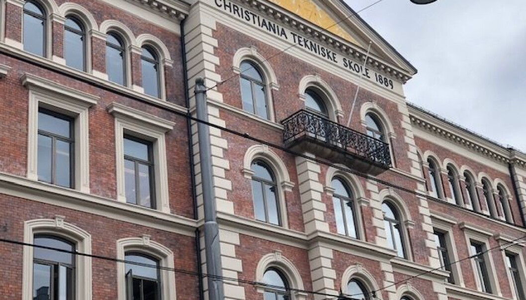 Nye Vika videregående har en lang historie helt tilbake til 1889 som skole. Nye Vika videregående har en lang historie helt tilbake til 1889 som skole.