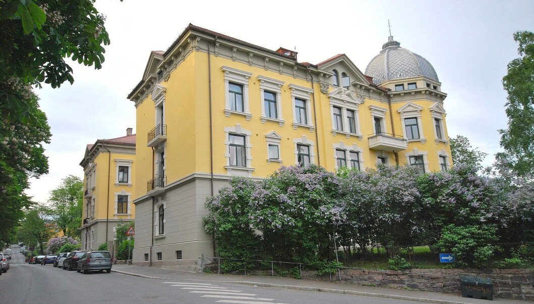 Nå studiehjemmet i Geitmyrsveien 11 få en oppgradering av fasaden. Nå studiehjemmet i Geitmyrsveien 11 få en oppgradering av fasaden.