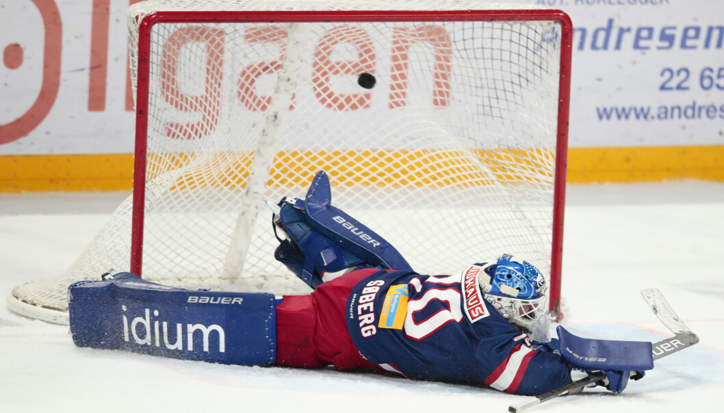 Steffen Søberg og Vålerenga ishockey møtte overraskende sterk motstand i Fredrikstad. Steffen Søberg og Vålerenga ishockey møtte overraskende sterk motstand i Fredrikstad.