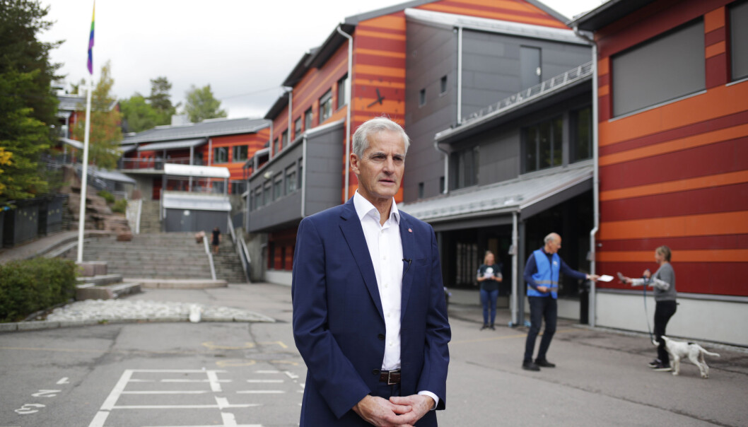 Ap-leder Jonas Gahr Støre avgir sin stemme i stortingsvalget 2021 på Svendstuen skole søndag formiddag. Foto: Javad Parsa / NTB Ap-leder Jonas Gahr Støre avgir sin stemme i stortingsvalget 2021 på Svendstuen skole søndag formiddag. Foto: Javad Parsa / NTB