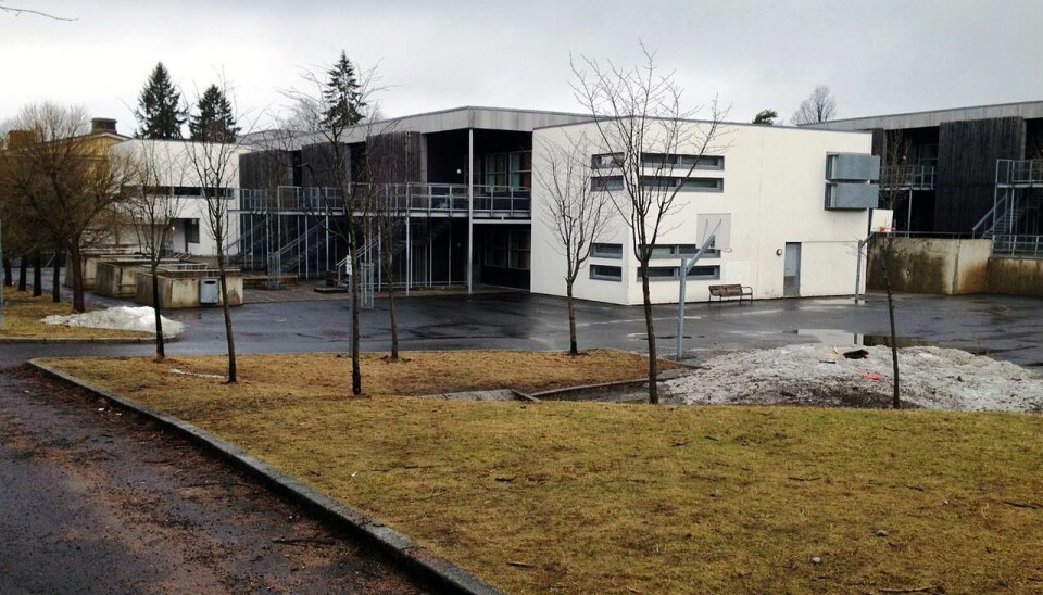 Kastellet skole i bydel Nordstrand. Stemmesedlene som var i valglokalet, er brakt til Oslo rådhus og vil bli talt opp der.
