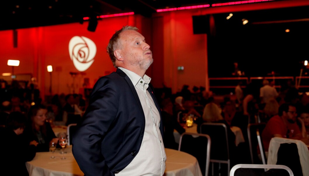 Oslos byrådsleder Raymond Johansen på Arbeiderpartiets valgvake. Prognosen da valglokalene stengte er at Ap går tilbake 6,6 prosentpoeng i Oslo. Oslos byrådsleder Raymond Johansen på Arbeiderpartiets valgvake. Prognosen da valglokalene stengte er at Ap går tilbake 6,6 prosentpoeng i Oslo.