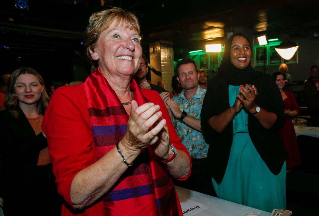 Marian Hussein (til h.) er inne med sikker stortingsplass for SV dersom prognosen i Oslo holder seg. Her jubler hun sammen med SV-ordfører Marianne Borgen (til v.). Marian Hussein (til h.) er inne med sikker stortingsplass for SV dersom prognosen i Oslo holder seg. Her jubler hun sammen med SV-ordfører Marianne Borgen (til v.).
