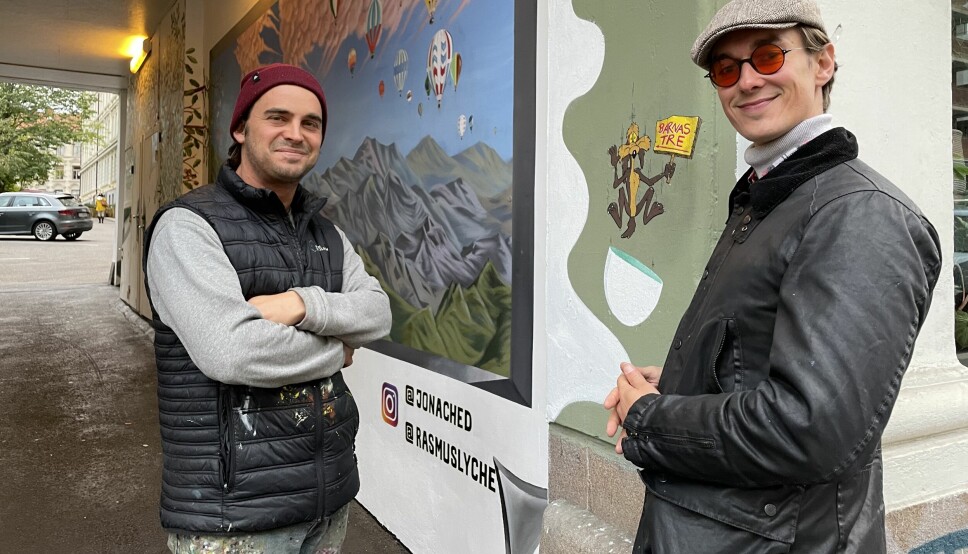 Kunstnerne Jonathan Chedeville og Rasmus Lyche Iversen står bak gatekunstverket i Ullevålsveien 37b.