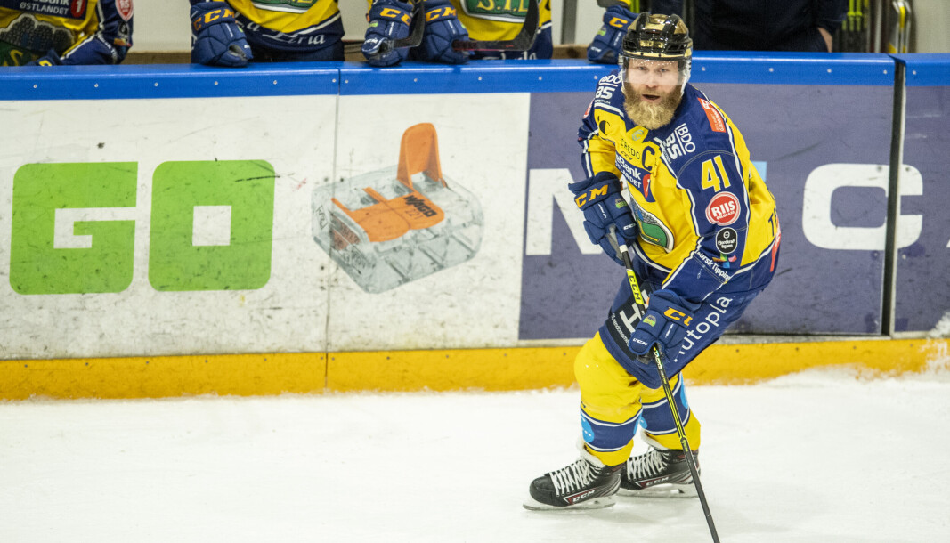 Storhamars Partrick Thoresen gjorde 2-0 sju minutter ut i midtperioden. Her er Thoresen i Manglerudhallen tidligere i sesongen. Foto: Annika Byrde / NTB Storhamars Partrick Thoresen gjorde 2-0 sju minutter ut i midtperioden. Her er Thoresen i Manglerudhallen tidligere i sesongen. Foto: Annika Byrde / NTB