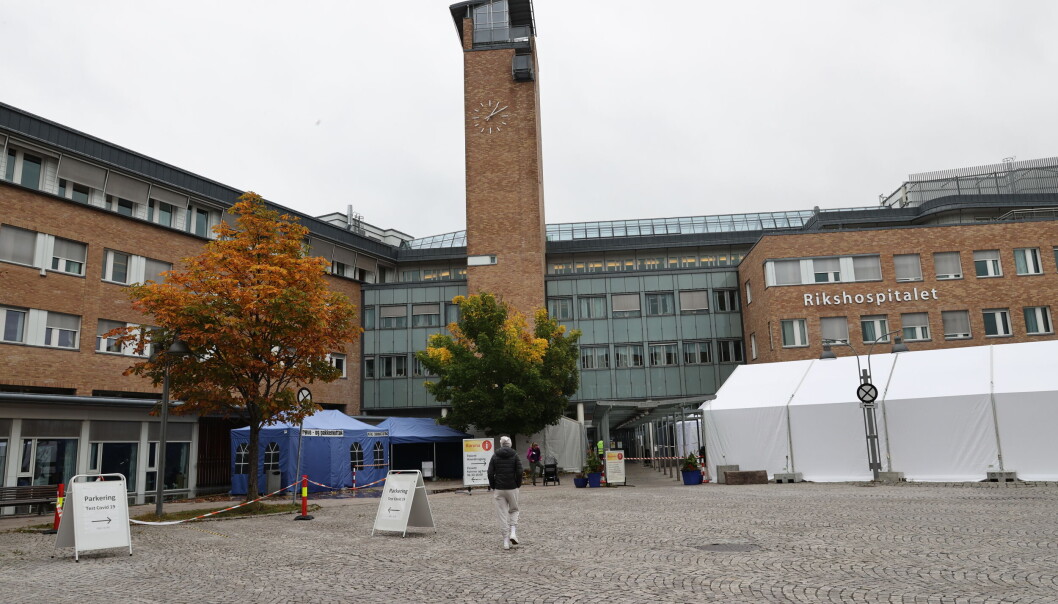 Søndag og mandag døde to koronapasienter ved Oslo universitetssykehus. Så langt har 870 nordmenn dødd av koronaviruset. Foto: Geir Olsen / NTB Søndag og mandag døde to koronapasienter ved Oslo universitetssykehus. Så langt har 870 nordmenn dødd av koronaviruset. Foto: Geir Olsen / NTB
