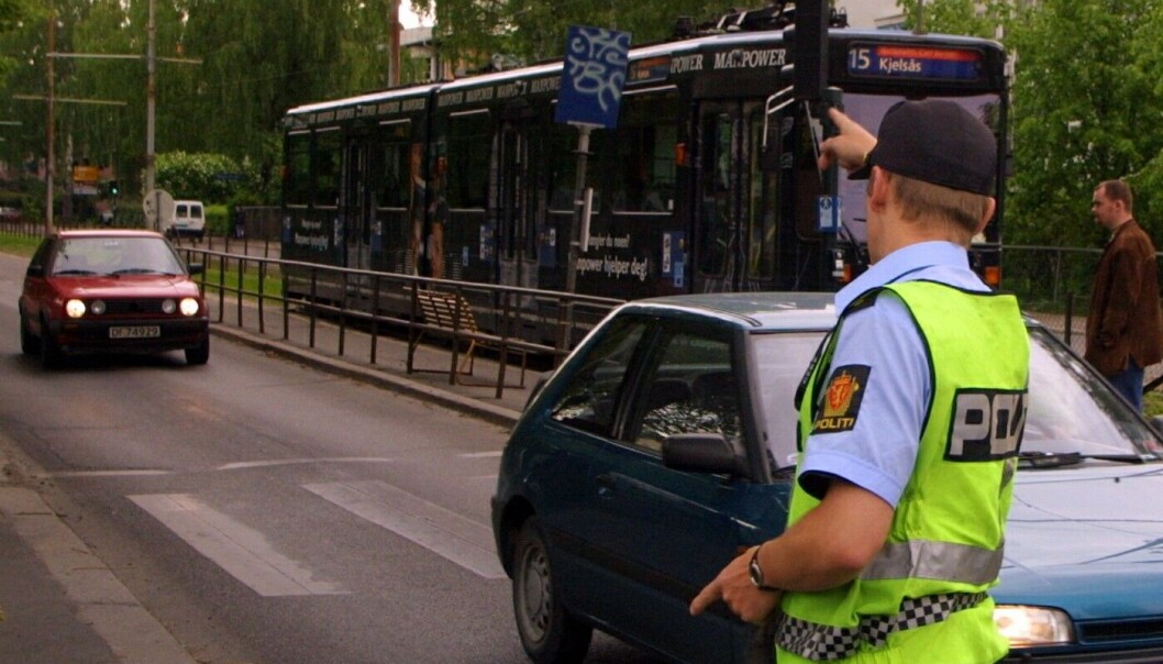 Søndag holdt politiet en større trafikk-kontroll i Kirkeveien ved inngang til Frognerparken. Søndag holdt politiet en større trafikk-kontroll i Kirkeveien ved inngang til Frognerparken.