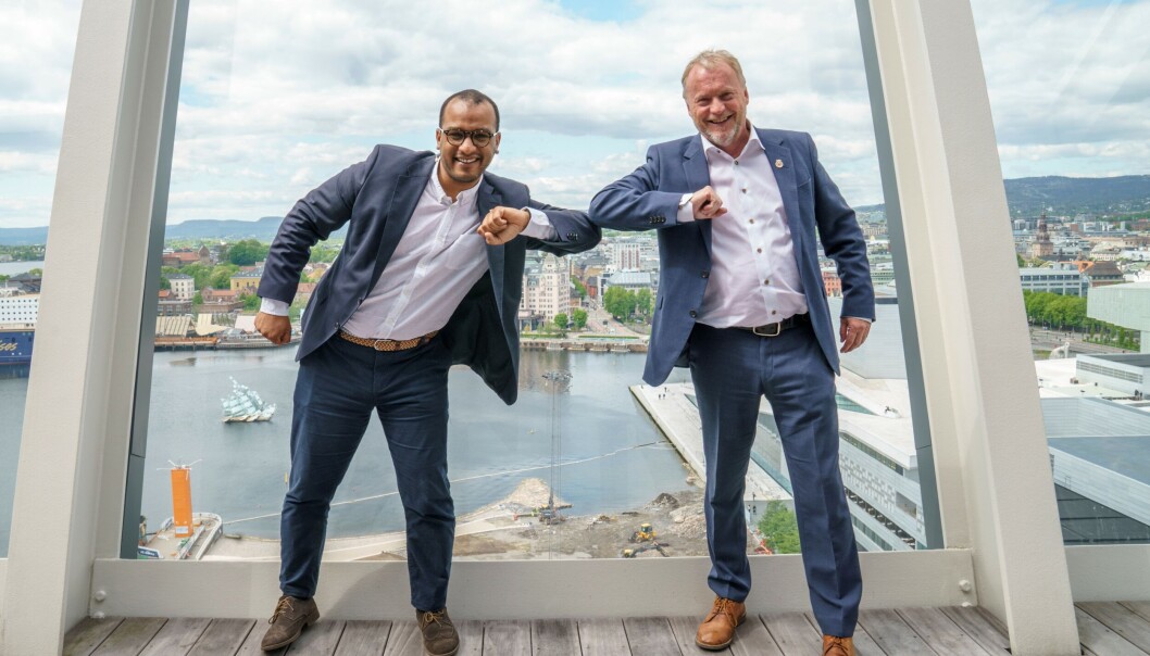 Kulturbyråd Omar Samy Gamal (SV) og byrådsleder Raymond Johansen (Ap) på toppen av Munch før åpningen: — Dette blir veldig stas. Munch skal være for alle i byen vår, sier kulturbyråden. Kulturbyråd Omar Samy Gamal (SV) og byrådsleder Raymond Johansen (Ap) på toppen av Munch før åpningen: — Dette blir veldig stas. Munch skal være for alle i byen vår, sier kulturbyråden.