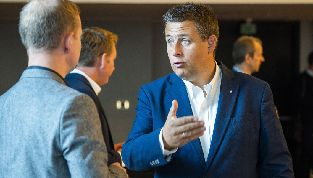 KrFs Espen Andreas Hasle ville vite hva Ap/SV/MDG-byrådet mener om den nye Ap/Sp-regjeringens løfte om å redusere drivstoffavgiften. KrFs Espen Andreas Hasle ville vite hva Ap/SV/MDG-byrådet mener om den nye Ap/Sp-regjeringens løfte om å redusere drivstoffavgiften.