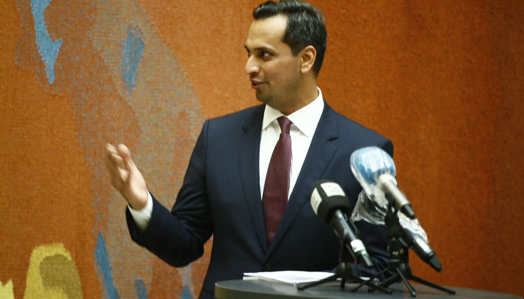 Overfor VårtOslo nevner flere tillitsvalgte i Oslo Høyre stortingsrepresentant Mudassar Kapur som en aktuell lederkandidat for fylkespartiet. Overfor VårtOslo nevner flere tillitsvalgte i Oslo Høyre stortingsrepresentant Mudassar Kapur som en aktuell lederkandidat for fylkespartiet.