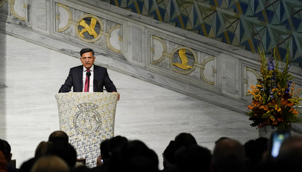 Jubileumskomiteens leder Khalid Mahmood åpnet fredag seremonien i Oslo rådhus.