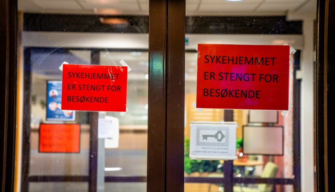 Et større smitteutbrudd har rammet Langerudhjemmet på Skullerud i Oslo. 23 beboere og sju ansatte er koronasmittet, og nær alle er fullvaksinerte. Et større smitteutbrudd har rammet Langerudhjemmet på Skullerud i Oslo. 23 beboere og sju ansatte er koronasmittet, og nær alle er fullvaksinerte.