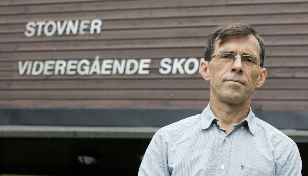 Rektor på Stovner videregående skole i Oslo, Terje Wold, rykket i 2017 ut og sa at han ikke lenger kunne tilby ansatte og elever et trygt og godt arbeidsmiljø. Siden den gang har omfanget av rapporterte volds- og trusselhendelser mot lærere og andre skoleansatte i Oslo eskalert. Rektor på Stovner videregående skole i Oslo, Terje Wold, rykket i 2017 ut og sa at han ikke lenger kunne tilby ansatte og elever et trygt og godt arbeidsmiljø. Siden den gang har omfanget av rapporterte volds- og trusselhendelser mot lærere og andre skoleansatte i Oslo eskalert.