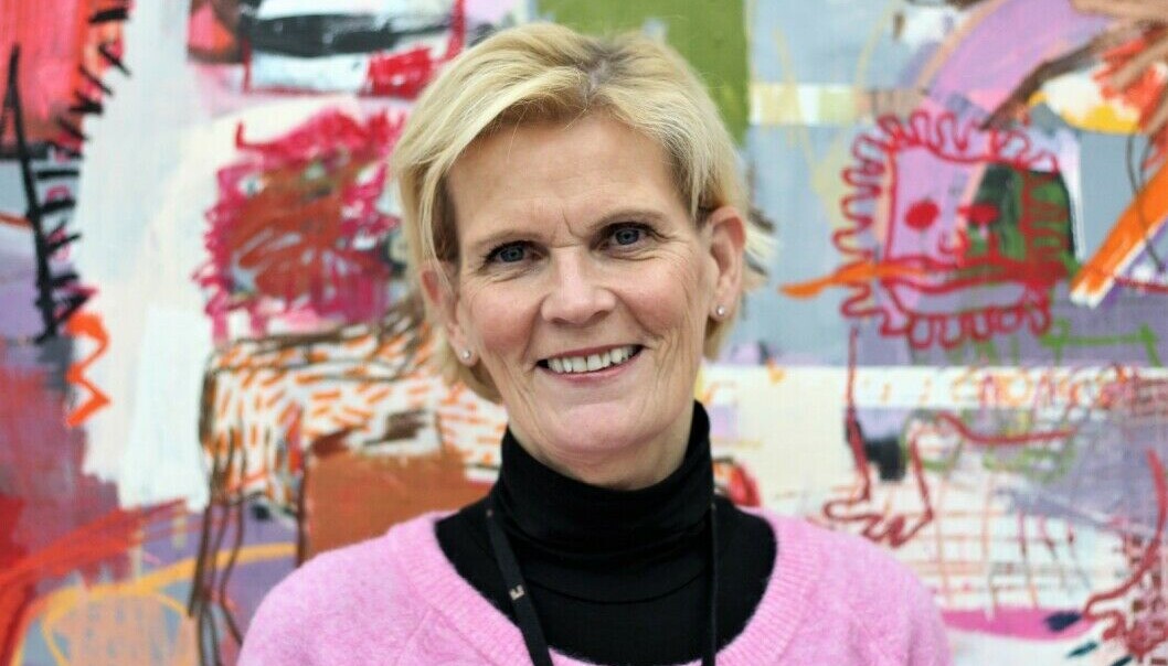 Rådhusforvalter Marit Jansens forslag om å frata rundt 20 journalister adgangskort til Rådhuset står i skarp kontrast til Stortingets praksis. I nasjonalforsamlingen har rundt 250 journalister adgangskort. Rådhusforvalter Marit Jansens forslag om å frata rundt 20 journalister adgangskort til Rådhuset står i skarp kontrast til Stortingets praksis. I nasjonalforsamlingen har rundt 250 journalister adgangskort.