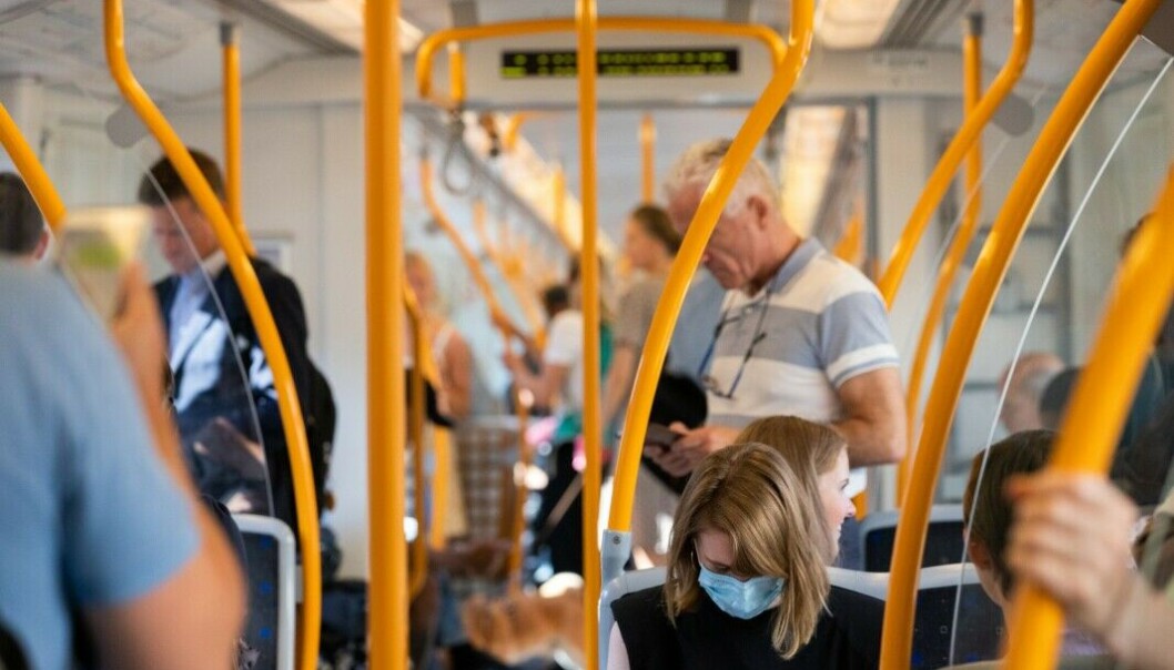 - Bekymringen er at mange begynte å kjøre bil under pandemien og har ikke kommet tilbake til oss, sier Ruter-sjef Bernt Reitan Jenssen om svikten i antallet passasjerer. - Bekymringen er at mange begynte å kjøre bil under pandemien og har ikke kommet tilbake til oss, sier Ruter-sjef Bernt Reitan Jenssen om svikten i antallet passasjerer.