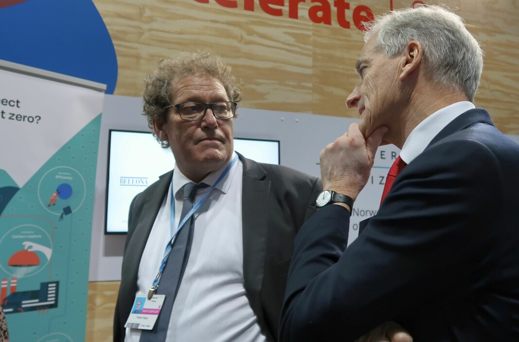 Bellonas Frederic Hauge og statsminister Jonas Gahr Støre (Ap) i samtale under klimatoppmøtet COP26 i Glasgow forrige uke.