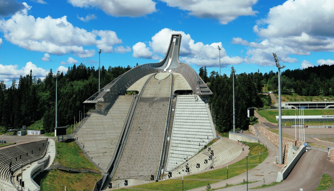 Alt, bortsett fra pengene for prosjekteringen, er klart for et plastdekke i Holmenkollen. Alt, bortsett fra pengene for prosjekteringen, er klart for et plastdekke i Holmenkollen.