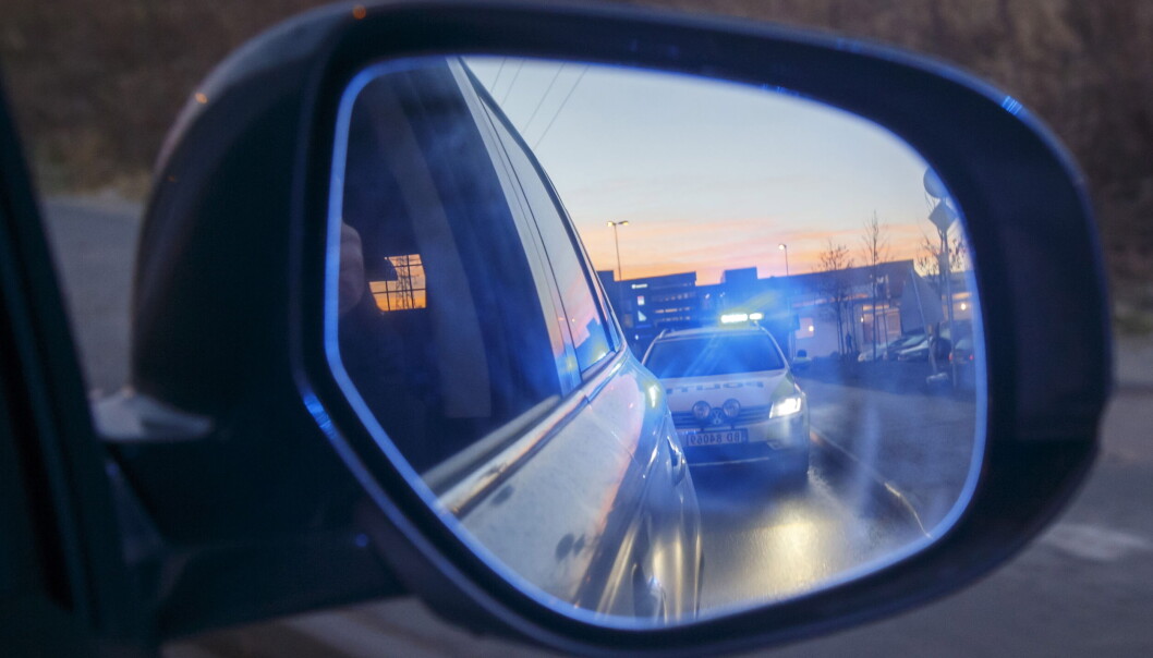 Politiet rykket ut til melding om en bil mot kjøreretning ved 21-tiden mandag kveld. Politiet rykket ut til melding om en bil mot kjøreretning ved 21-tiden mandag kveld.