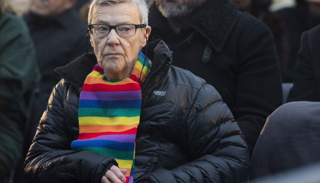 Takk for din utrettelige innsats! Takk for alt, Kim! Du vil bli dypt savnet, sier skribenten. Takk for din utrettelige innsats! Takk for alt, Kim! Du vil bli dypt savnet, sier skribenten.