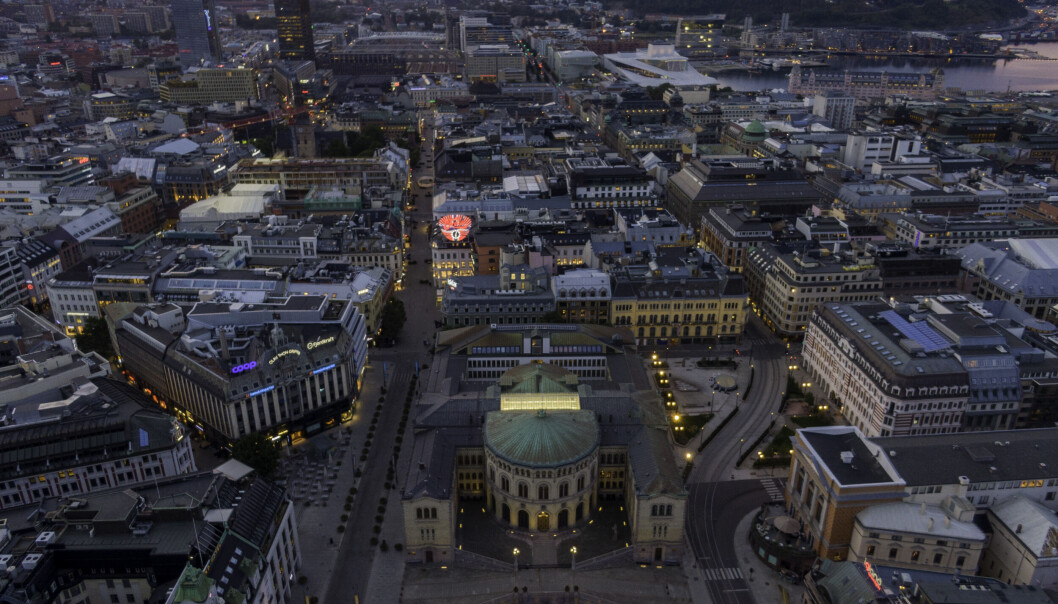 Det er registrert 605 nye koronasmittede i Oslo siste døgn. Det er 190 flere enn samme dag forrige uke, men 25 færre enn mandag. Det er registrert 605 nye koronasmittede i Oslo siste døgn. Det er 190 flere enn samme dag forrige uke, men 25 færre enn mandag.