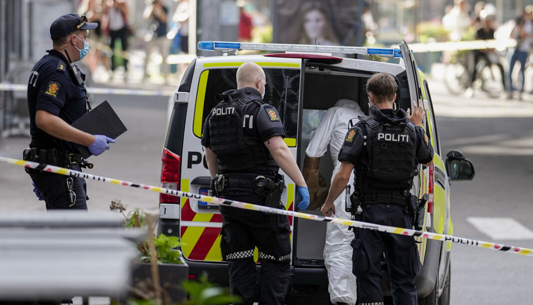 – Vi må snakke om vold, gjenger og ungdommer. Det nytter ikke å bare konstatere at Oslo er en trygg by, mener skribenten. – Vi må snakke om vold, gjenger og ungdommer. Det nytter ikke å bare konstatere at Oslo er en trygg by, mener skribenten.