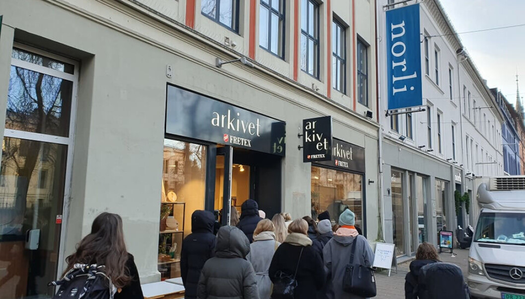 Det var mange som møtte opp på Fretex sitt black friday-salg. Det var mange som møtte opp på Fretex sitt black friday-salg.