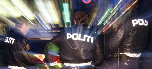 Politiet trosser kritikk fra Advokatforeningen. Fortsetter knivkontroller i Oslo sentrum