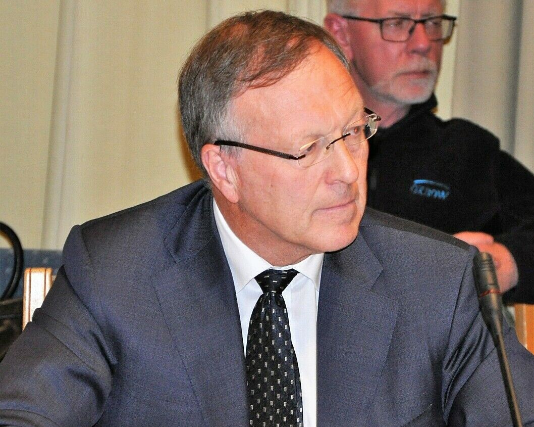 En enstemmig valgkomité i Oslo Høyre innstiller Morten Steenstrup (68) som ny leder av fylkespartiet. En enstemmig valgkomité i Oslo Høyre innstiller Morten Steenstrup (68) som ny leder av fylkespartiet.
