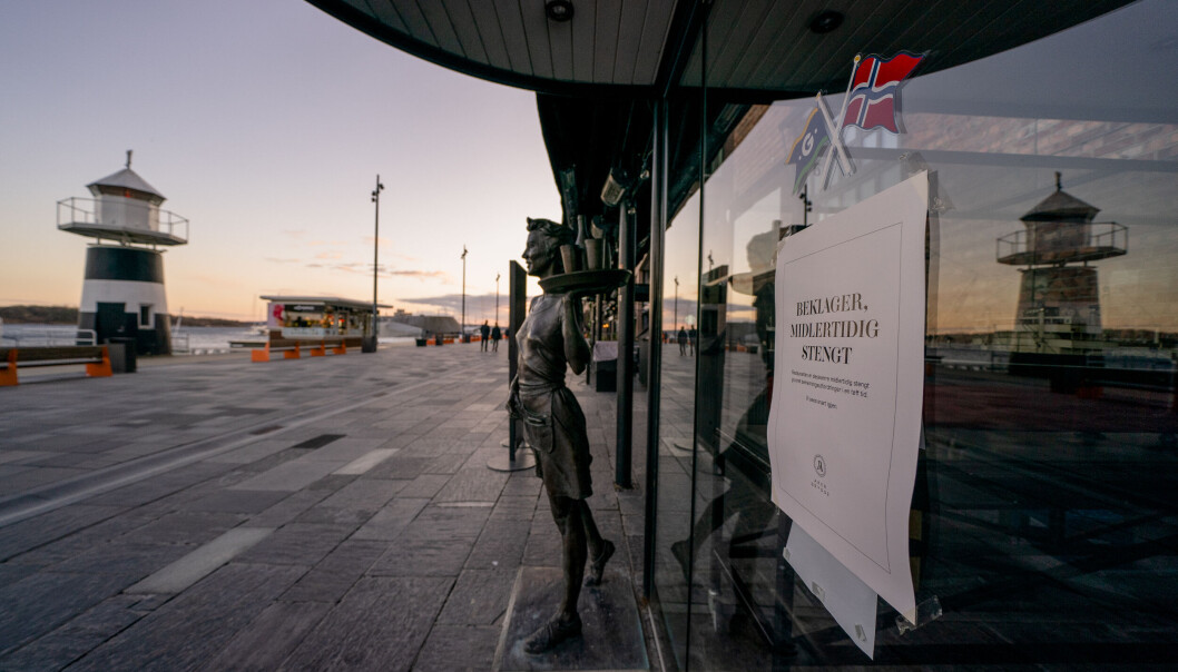 Slik så det ut i fjor, ved Louise bar & pub og andre spisesteder måtte holde stengt. Nå er spisestedet nok en gang rammet av korona. Slik så det ut i fjor, ved Louise bar & pub og andre spisesteder måtte holde stengt. Nå er spisestedet nok en gang rammet av korona.