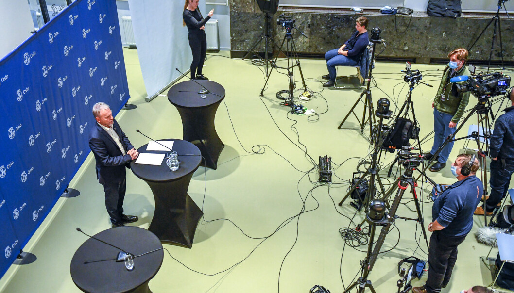 Byrådsleder Raymond Johansen under en pressekonferanse i Oslo Rådhus om håndteringen av koronasituasjonen i Oslo torsdag ettermiddag. Foto: Annika Byrde / NTB Byrådsleder Raymond Johansen under en pressekonferanse i Oslo Rådhus om håndteringen av koronasituasjonen i Oslo torsdag ettermiddag. Foto: Annika Byrde / NTB