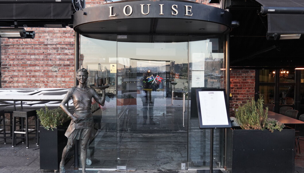 Så langt er det registrert 140 smittede etter julebordet, som ble arrangert av solenergiselskapet Scatec på Louise Restaurant & Bar på Aker Brygge fredag 26. november. Så langt er det registrert 140 smittede etter julebordet, som ble arrangert av solenergiselskapet Scatec på Louise Restaurant & Bar på Aker Brygge fredag 26. november.