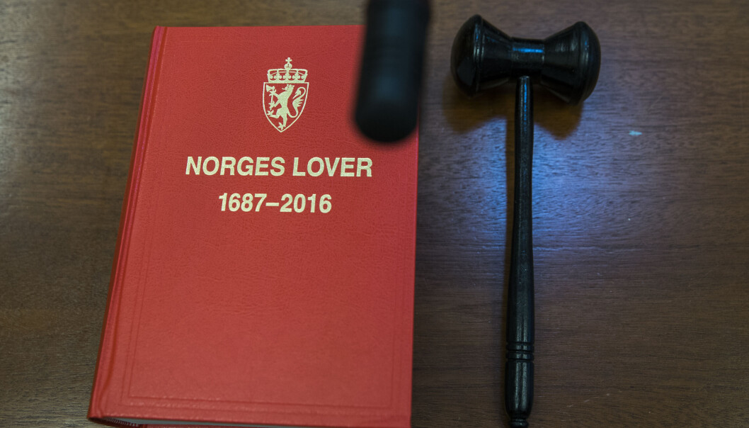 To menn er dømt til fengsel i henholdsvis tre år og åtte måneder og halvannet år for å ha leid ut til prostituerte flere steder i Oslo. To menn er dømt til fengsel i henholdsvis tre år og åtte måneder og halvannet år for å ha leid ut til prostituerte flere steder i Oslo.
