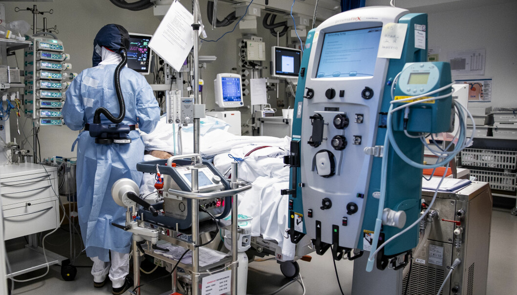 22 av de innlagte koronapasientene ligger på intensivavdeling, der 18 pasienter nå behandles med respirator, opplyser Oslo universitetssykehus.