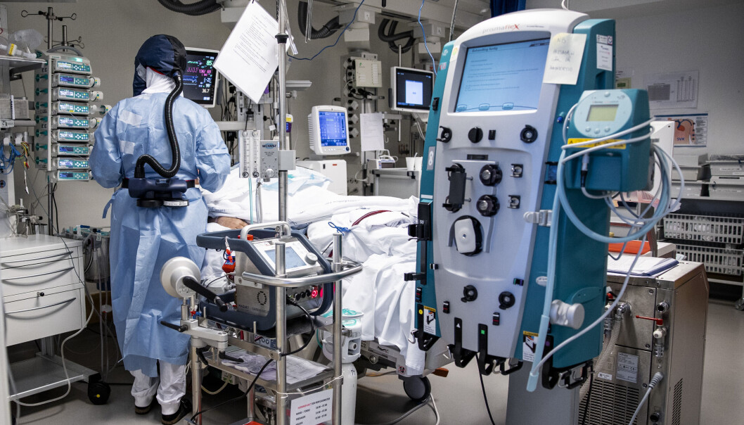 22 av de innlagte koronapasientene ligger på intensivavdeling, der 18 pasienter nå behandles med respirator, opplyser Oslo universitetssykehus. 22 av de innlagte koronapasientene ligger på intensivavdeling, der 18 pasienter nå behandles med respirator, opplyser Oslo universitetssykehus.