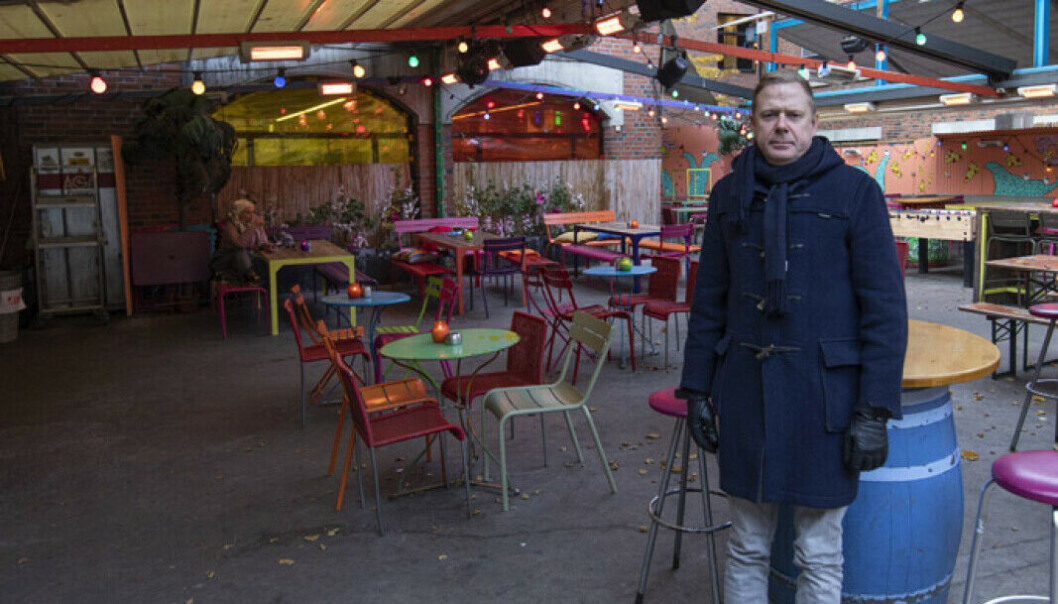 Daglig leder Håkon Pettersen så seg nødt til å stenge Dattera til Hagen da de første innstrammingene kom sist uke. Risikoen for å holde åpent ble for stor. Daglig leder Håkon Pettersen så seg nødt til å stenge Dattera til Hagen da de første innstrammingene kom sist uke. Risikoen for å holde åpent ble for stor.