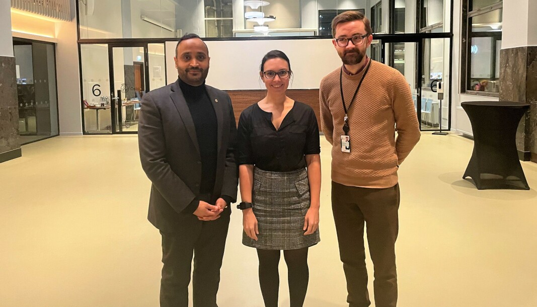 Varaordfører Abdullah Alsabeehg, nestleder i byutviklingsutvalget for MDG Sabina Syed og gruppeleder i SV Ola Wolff Elvevold stiller seg bak det nye islamske kultursenteret i Hausmannskvartalene. Varaordfører Abdullah Alsabeehg, nestleder i byutviklingsutvalget for MDG Sabina Syed og gruppeleder i SV Ola Wolff Elvevold stiller seg bak det nye islamske kultursenteret i Hausmannskvartalene.