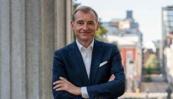 Carl O. Geving beskriver emigrering ut av byen, både av økonomiske og familiære hensyn. Carl O. Geving beskriver emigrering ut av byen, både av økonomiske og familiære hensyn.