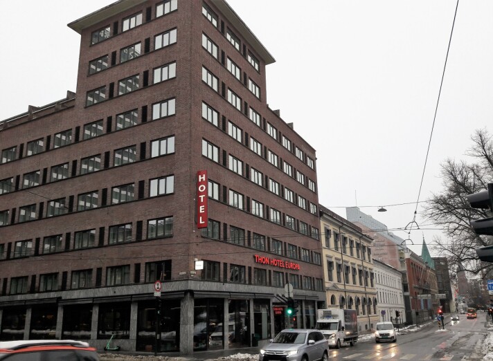 Ventilasjonsanlegget på hotellet trengte å få byttet ut en defekt motor. Ventilasjonsanlegget på hotellet trengte å få byttet ut en defekt motor.