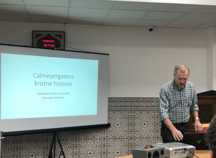 Ole Jørgen Anfindsen er nå muslim, men denne dagen er det Calmeyersgates kristne historie han skal snakke om. Ole Jørgen Anfindsen er nå muslim, men denne dagen er det Calmeyersgates kristne historie han skal snakke om.