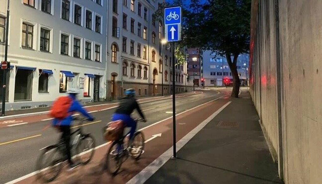Den nye sykkelveien er testet ut i Oslo og har blitt en del av Vegvesenets veinormal.