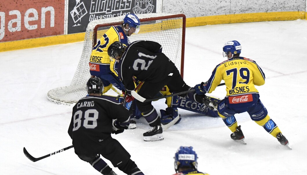 Simen Nielsen og Grüner var nærme å ta alle tre poengene fra Storhamar torsdag kveld. Simen Nielsen og Grüner var nærme å ta alle tre poengene fra Storhamar torsdag kveld.