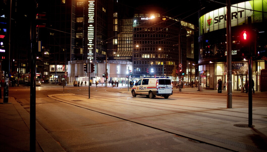 Det er oftest er unge menn som er mest tilbøyelig til å opptre aggressivt ute på byen, ifølge professor. Det er oftest er unge menn som er mest tilbøyelig til å opptre aggressivt ute på byen, ifølge professor.