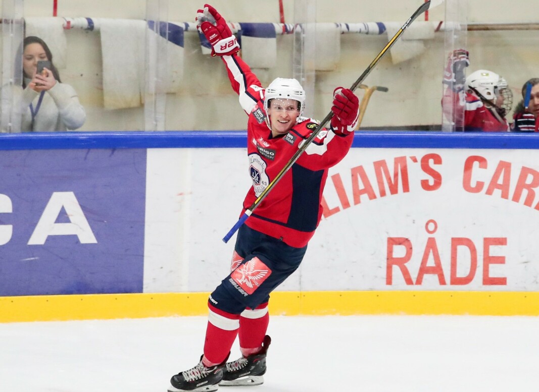 — Basse er seriøs i det han gjør, og passer godt inn i vår profil og spillergruppe, sier VIFs sportssjef Frikk Juell om nysigneringen Sebastian Johansen. — Basse er seriøs i det han gjør, og passer godt inn i vår profil og spillergruppe, sier VIFs sportssjef Frikk Juell om nysigneringen Sebastian Johansen.