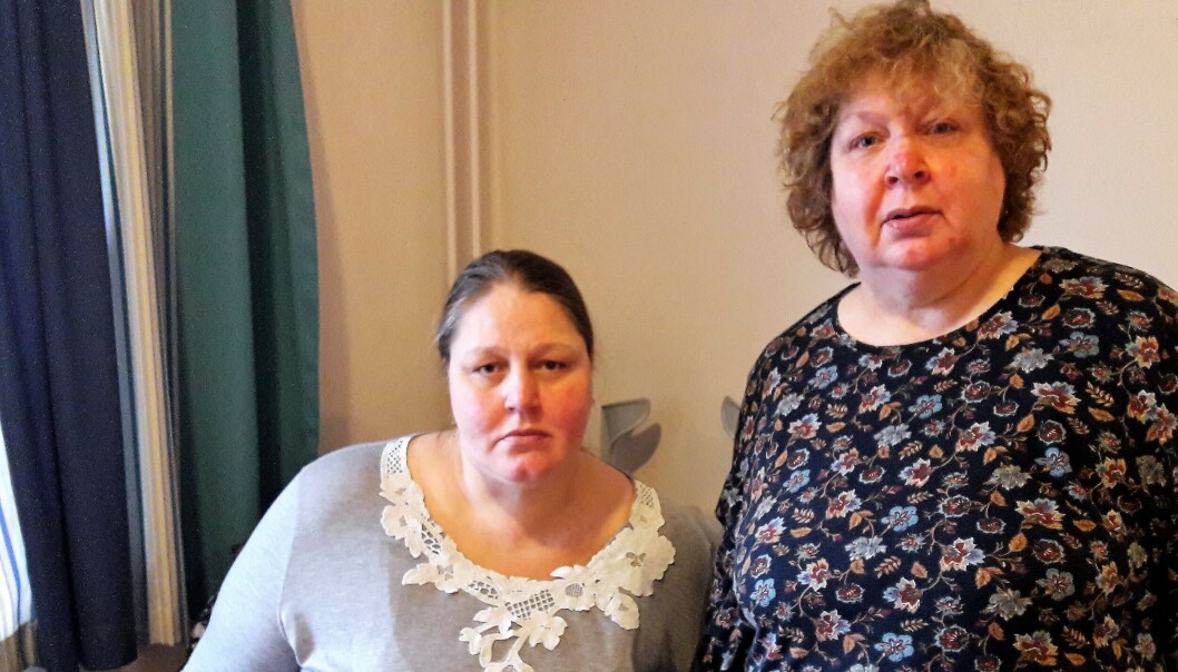 Datter Marit (til h.) og barnebarn Cathrine stiller opp for at Else Marie skal slippe å flytte hjem. Datter Marit (til h.) og barnebarn Cathrine stiller opp for at Else Marie skal slippe å flytte hjem.
