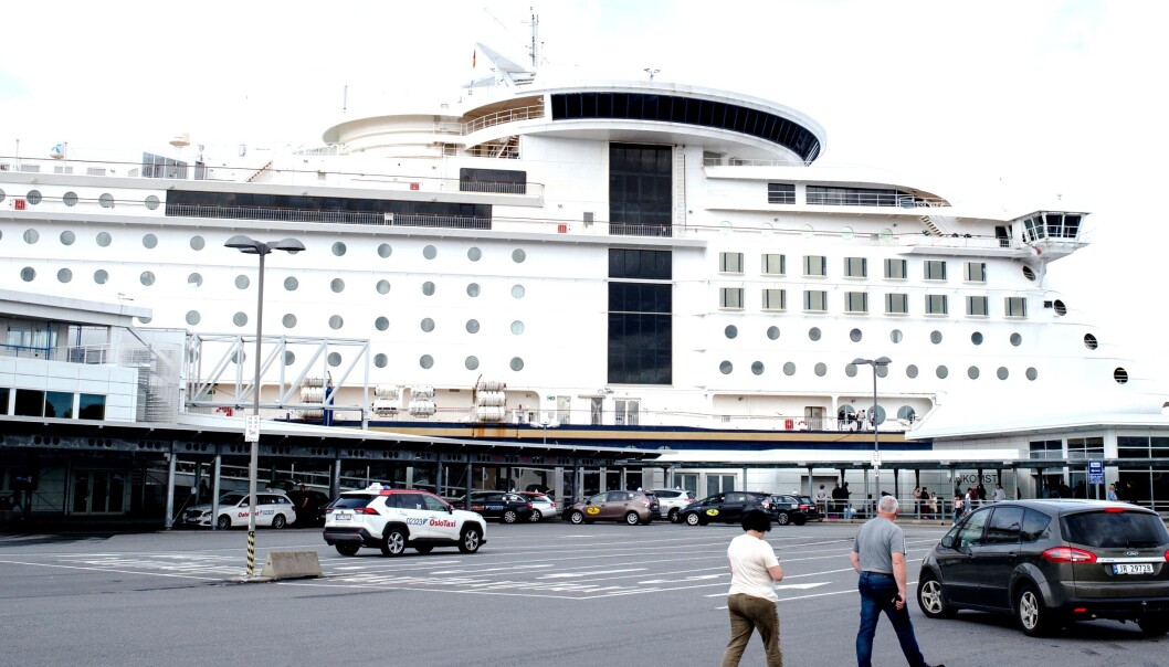 Etter en forlengelse av festeavtalen med Oslo havn, kan Color Line nå bli værende på Hjortneskaia fram til 2036. Etter en forlengelse av festeavtalen med Oslo havn, kan Color Line nå bli værende på Hjortneskaia fram til 2036.