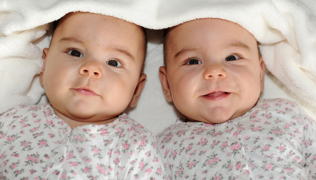 Hvilke navn skal disse tvillingjentene få? Kanskje Nora og Sofia. Hvilke navn skal disse tvillingjentene få? Kanskje Nora og Sofia.