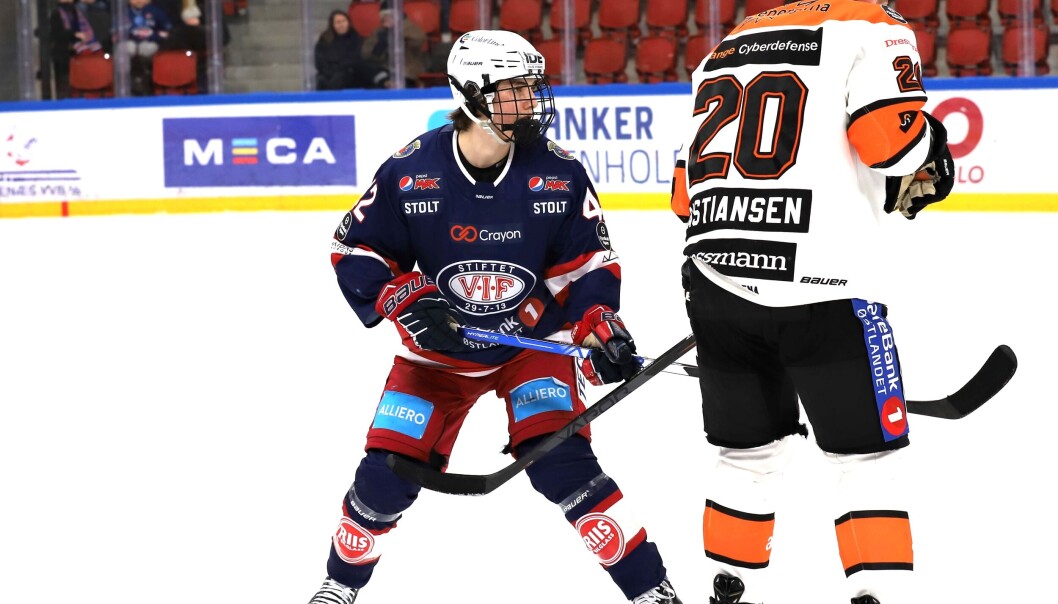 18-åringen Gabriel Koch har imponert stort for Vålerenga så langt denne sesongen. Nå snuser flere NHL-klubber på unggutten. 18-åringen Gabriel Koch har imponert stort for Vålerenga så langt denne sesongen. Nå snuser flere NHL-klubber på unggutten.
