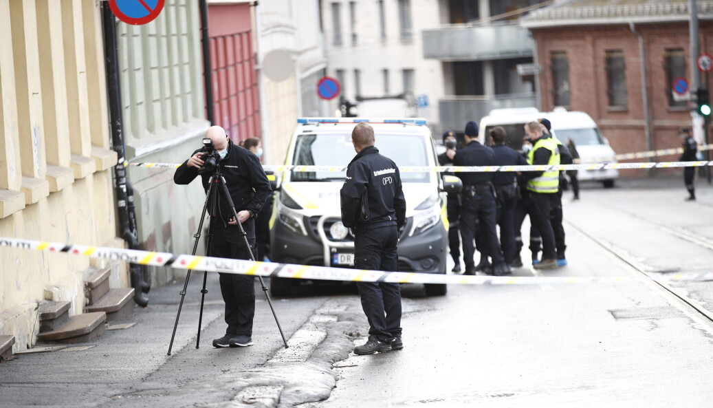 En person ble kjørt til sykehus etter en mulig knivstikking på Grunerløkka på lørdag. Foto: Javad Parsa / NTB En person ble kjørt til sykehus etter en mulig knivstikking på Grunerløkka på lørdag. Foto: Javad Parsa / NTB