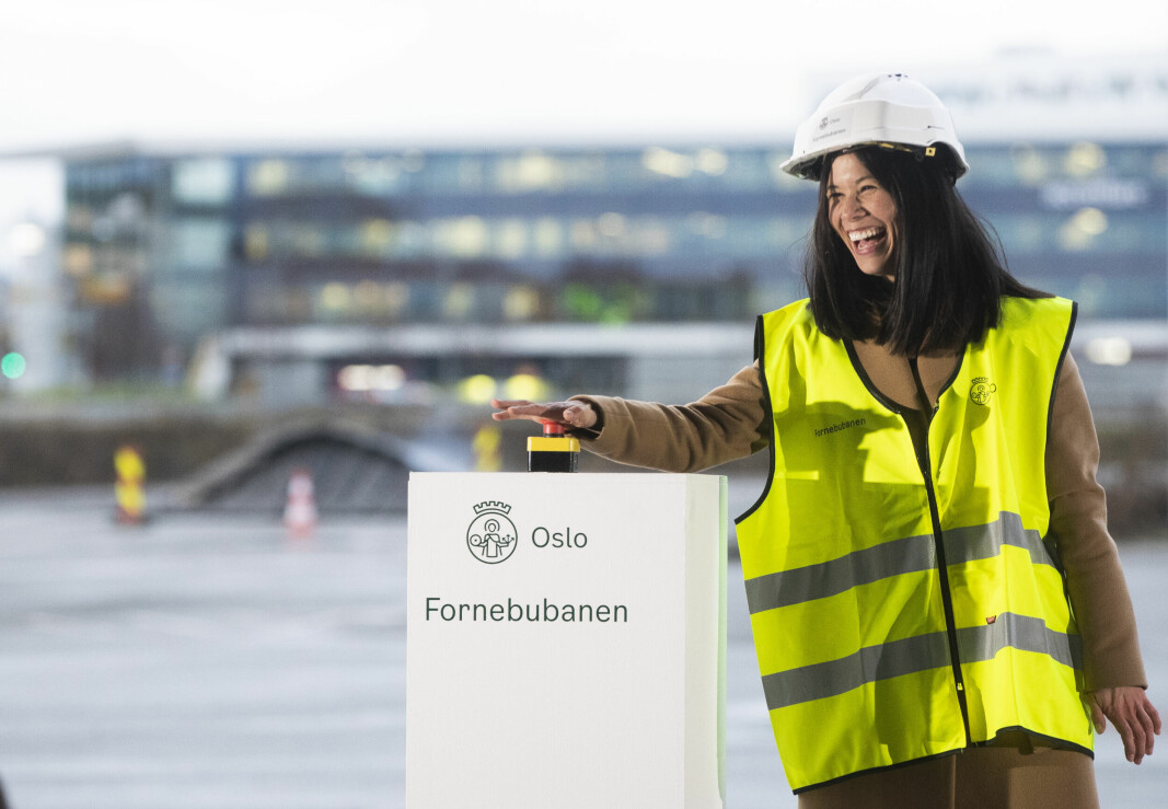 Tidligere miljø- og samferdselsbyråd Lan Marie Berg (MDG) ved anleggsstart for Fornebubanen i november 2020.