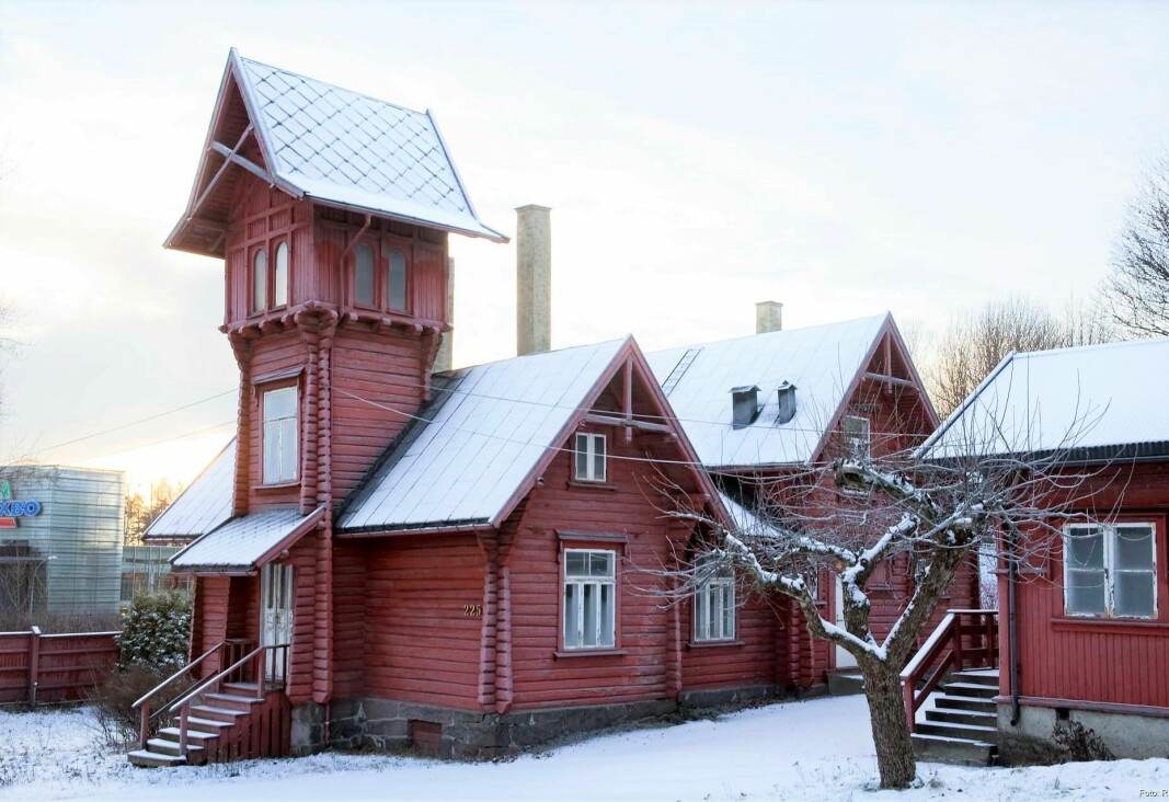 Den gamle politistasjonen på Vækerø er bygget i nasjonalromantisk stil og verneverdig. Men i Oslo kommunes eie har bygningene forfalt i årevis.